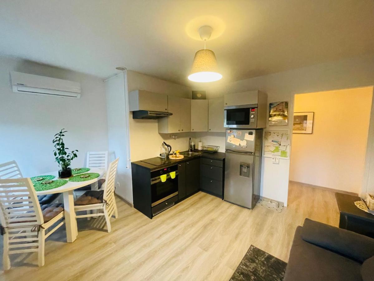 Apartament Oliwia Apartment เยเลเนียกูรา ภายนอก รูปภาพ